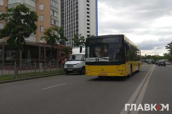 У Києві запрацював громадський транспорт