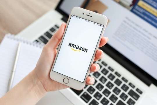 Amazon отримав дозвіл на доставку посилок безпілотниками