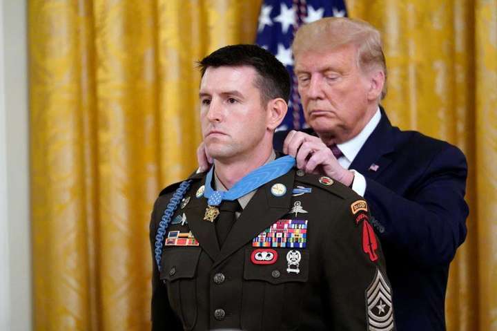 Как получить Медаль Почета? Подвиг и карьера сержант-майора армии США Томаса Пейна