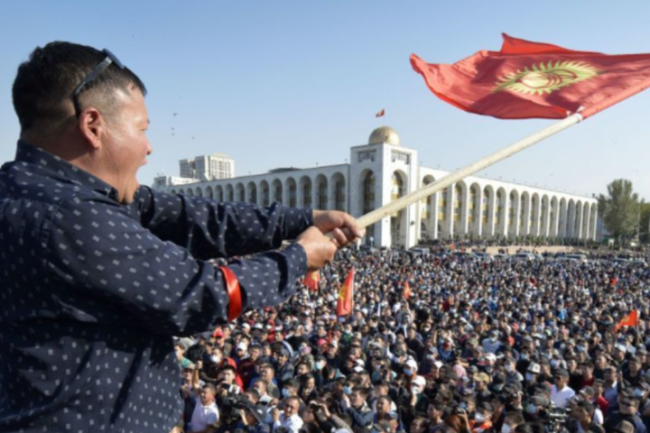 Протести у Киргизстані: прем’єр пішов у відставку
