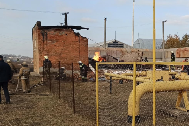 На Харківщині стався вибух на газопереробної станції, двоє людей загинули