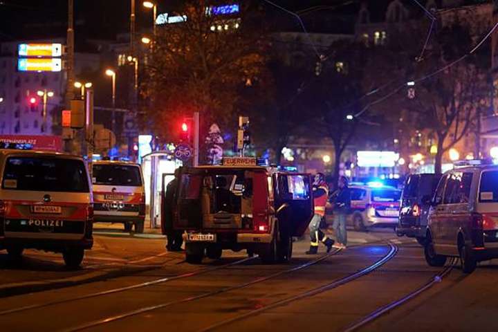 Теракт у Відні: вже відомо про трьох жертв нападу 