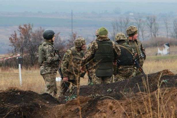 Українські військові збили ворожий дрон на Донбасі 