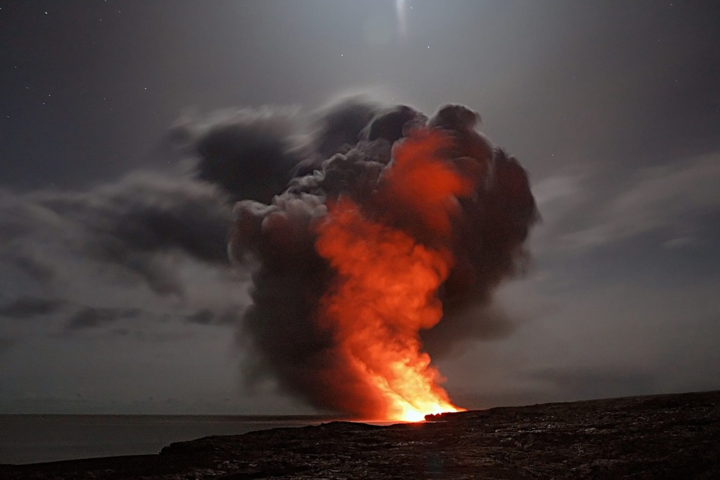 На Гаваях почалося виверження вулкану Кілауеа. Він є одним із найбільших на острові