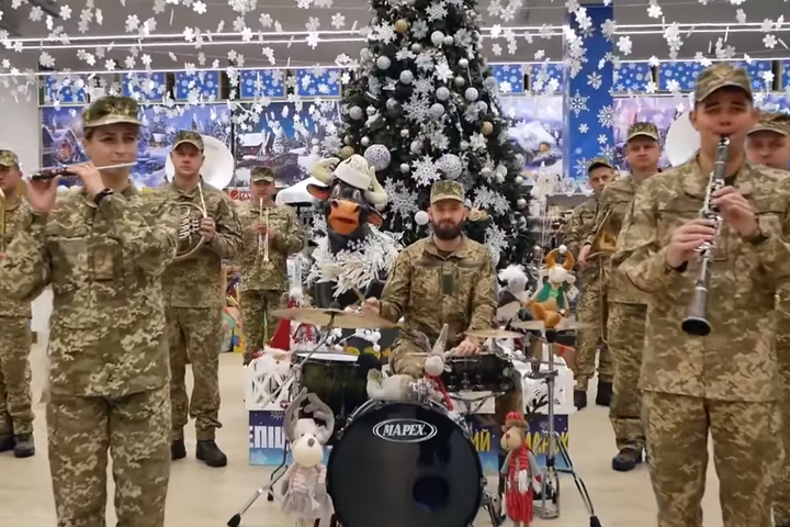 Українські військові записали свою версію «Щедрика» для колег з США (відео)