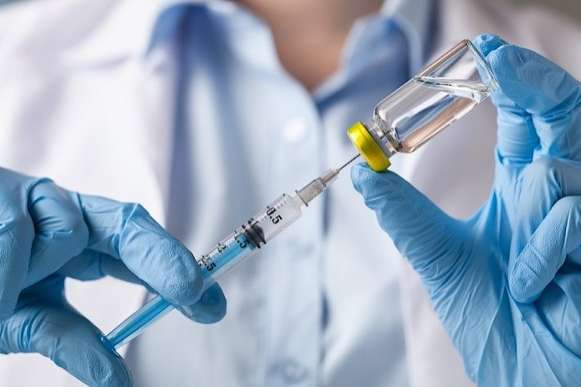 Вчений назвав кількість українців, яких треба вакцинувати, щоб зупинити Covid-19