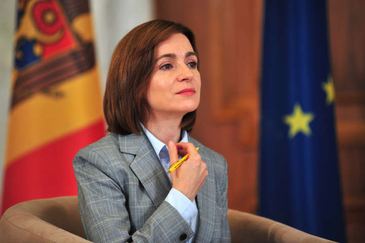Санду планує розпустити парламент Молдови