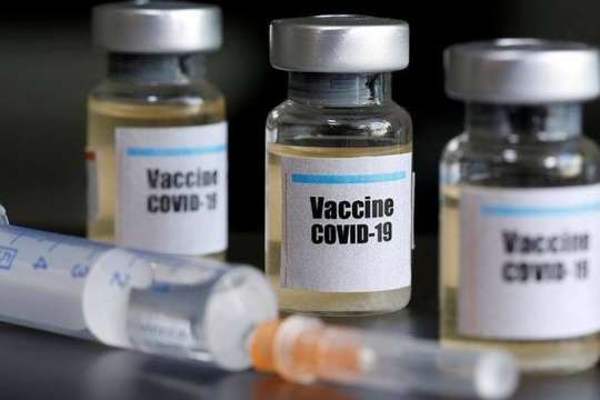 ВООЗ схвалила першу вакцину від Covid-19