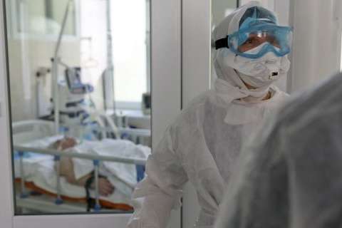 За добу в Україні виявили ще понад 6 тисяч нових хворих на коронавірус 