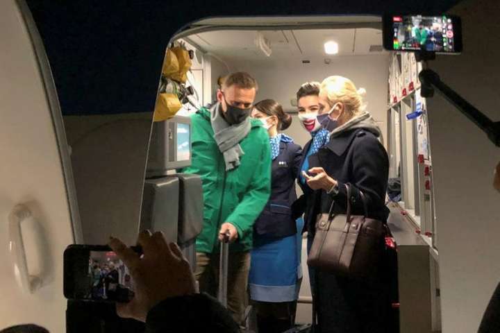 МЗС Естонії, Латвії та Литви засудили затримання Навального