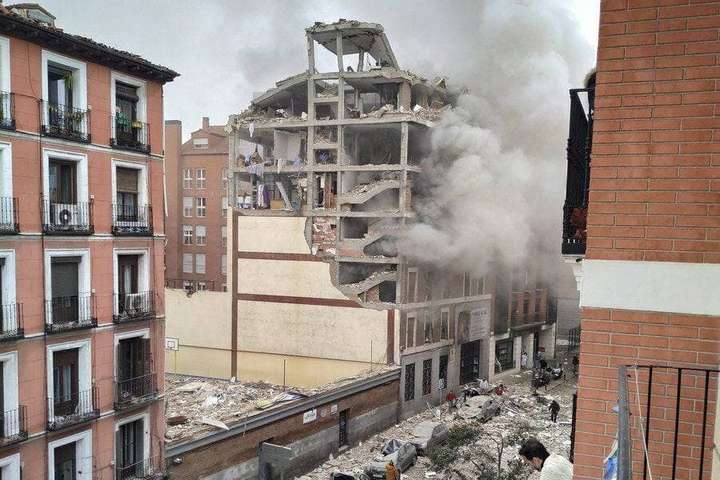 У центрі Мадрида стався потужний вибух: відео з місця події 