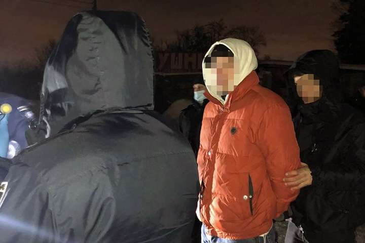 Столична поліція затримала чоловіка з наркотиками на 1,5 млн грн (фото)