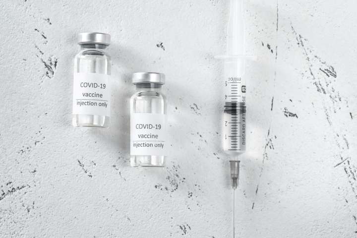 Віцепрем’єр: Польща дозволила Україні купити вакцину від Covid-19 за її квотою