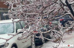 Похолодання та місцями сніг: прогноз погоди в Україні на суботу