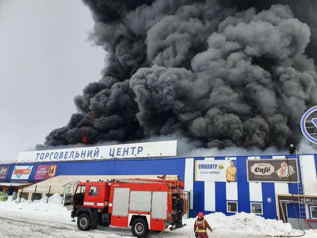 Пожежа у Первомайську: знищений вогнем «Епіцентр» працював нелегально