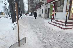 Україну накрив рекордний снігопад. Що відбувається в регіонах (фото, відео)
