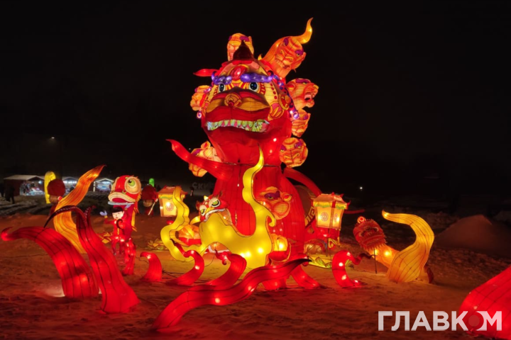 В Киеве открылся яркий Фестиваль гигантских китайских фонарей (фото, видео)