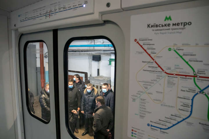 Столичне метро підготувало сюрприз для пасажирів