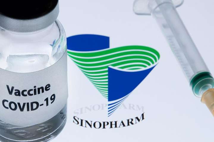 Вакцину виробництва AstraZeneca Сербія отримала раніше за Україну