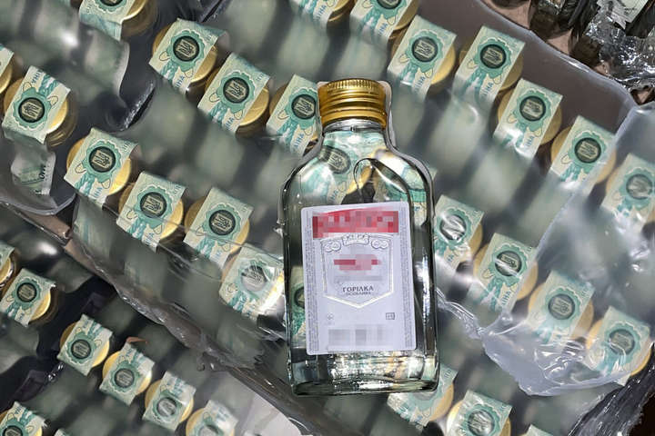 У Києві викрили мережу продажу фальсифікованого алкоголю (фото)