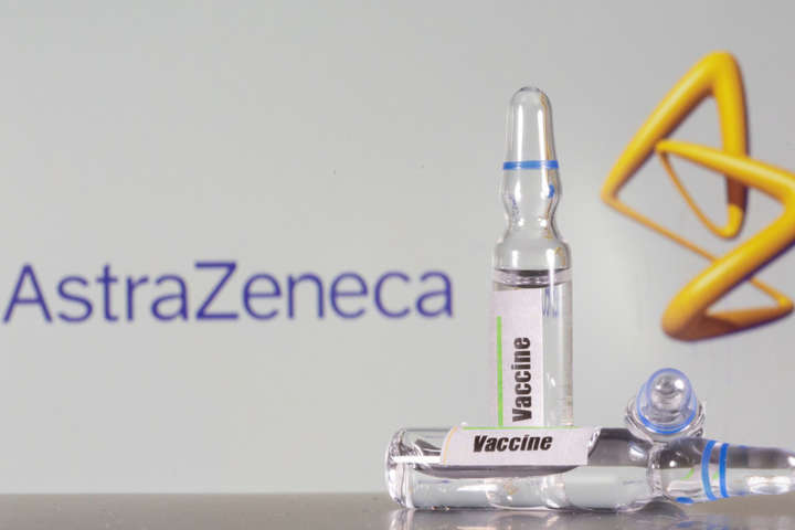 AstraZeneca обіцяє до осені створити нове покоління вакцини