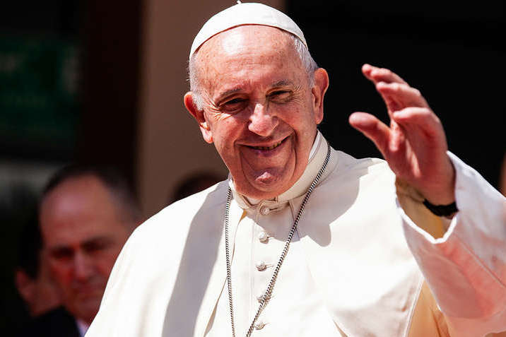 Папа Римський розпочав перший закордонний візит від початку пандемії