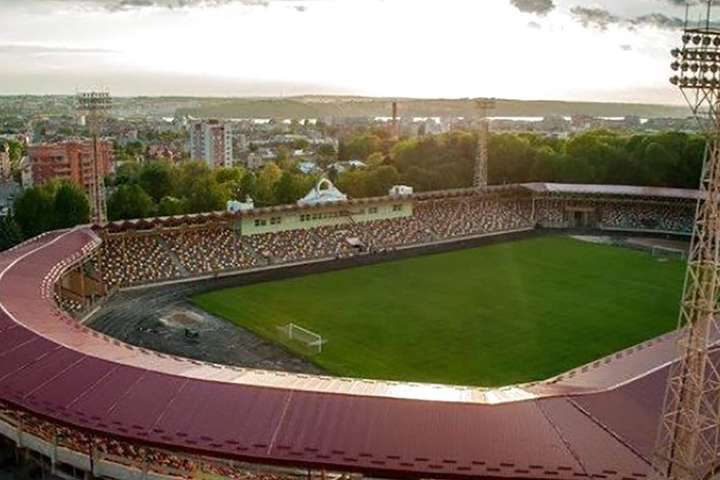 Центральний стадіон Тернополя носитиме ім’я Романа Шухевича