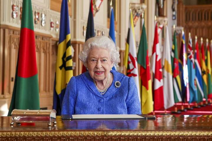 Королева Британії Єлизавета ІІ виступила зі зверненням