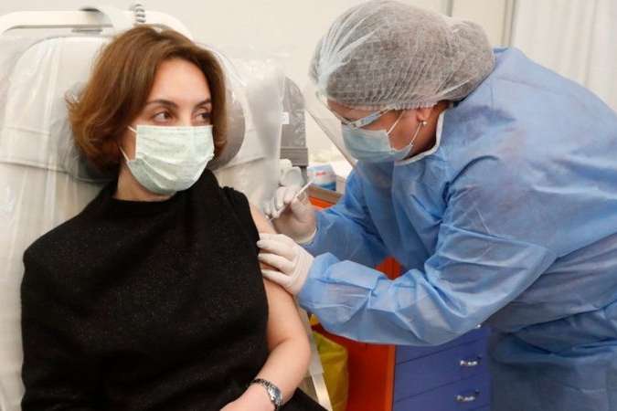 Ірландія поновлює щеплення від Covid-19 вакциною AstraZeneca