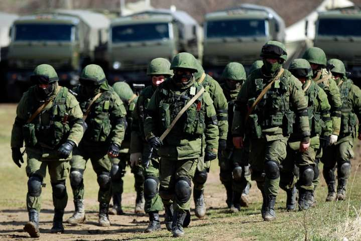 Россия стягивает войска к украинской границе – Главнокомандующий