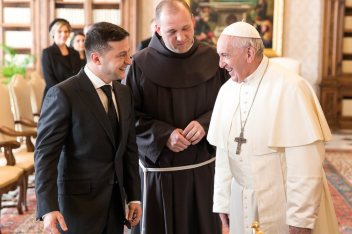 Посол: Папа Римський розглядає питання візиту в Україну