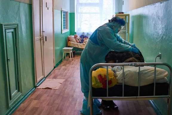 Коронавірус у Києві: медики виявили ще 2053 хворих, 50 людей померло