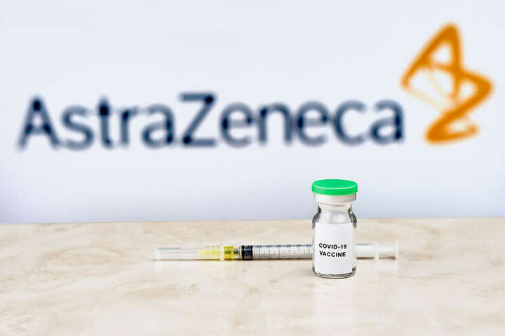 У Британії можуть заборонити вакцину AstraZeneca для молодих