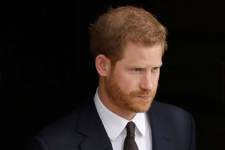 Принц Гаррі повернувся до Британії на похорон свого діда