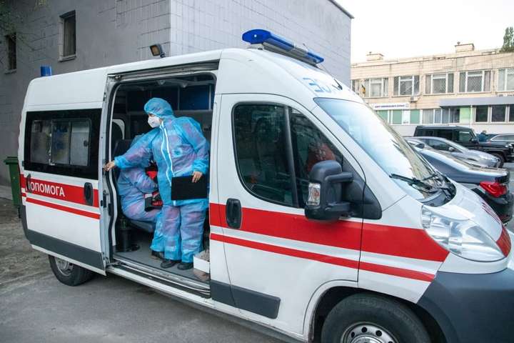 Коронавірус у Києві: за добу чверть тисячі нових хворих і жодного щеплення