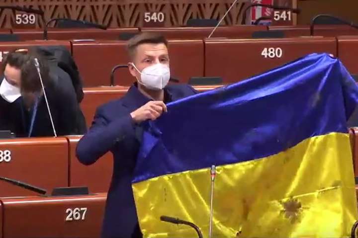 Українська делегація у ПАРЄ відреагувала на санкції проти нардепа Гончаренка