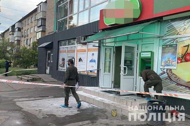 Поліція затримала банду, яка підривала банкомати в Києві (фото, відео)