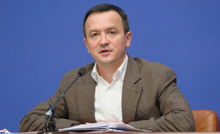 Нардепи проголосували за відставку міністра Петрашка