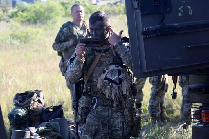Українські десантники в Угорщині вступили у «бойові зіткнення» (фото)