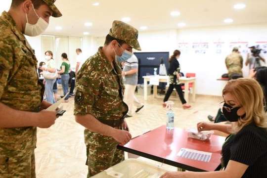 На виборах у Вірменії зафіксовано десятки порушень