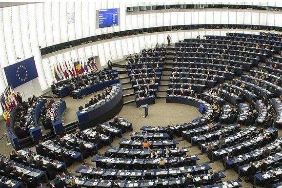 Закон про олігархів. Група депутатів Європарламенту з Італії виступила проти його ухвалення