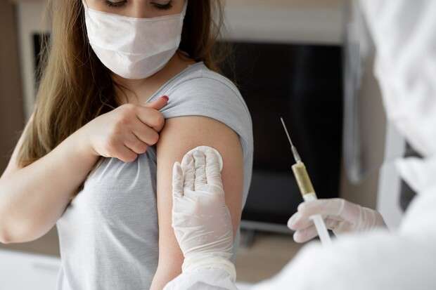 Минулої доби понад 43 тисячі українців вакцинувалися проти Covid