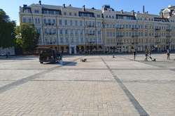 Влада Києва оцінила збитки від дрифту на Софійській площі