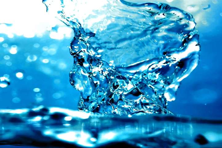 Вчені вперше зафіксували загадковий ефект води