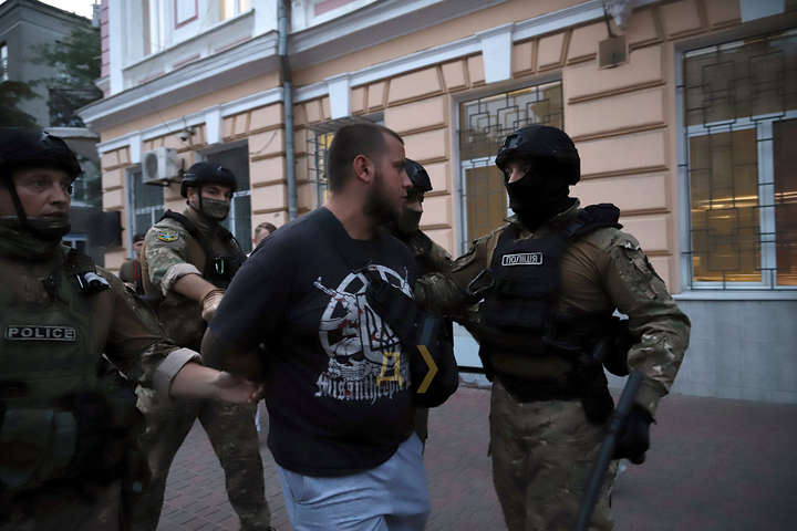 В Одесі на ЛГБТ-акції затримали близько 20 осіб