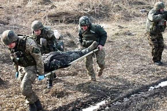 Бойовики на Донбасі чотири рази обстріляли позиції ООС: двоє військових поранені