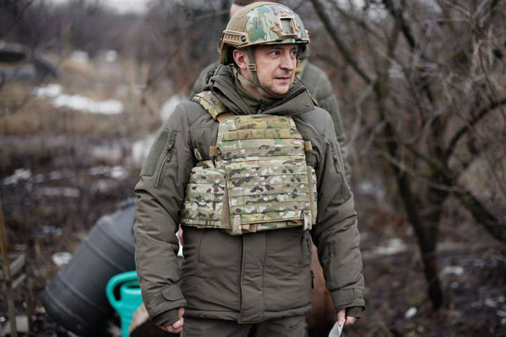 С начала обстрелов на Донбассе Зеленский почему-то перестал посещать фронт