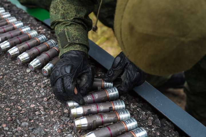 Російські терористи скинули осколкові гранати біля Талаківки 