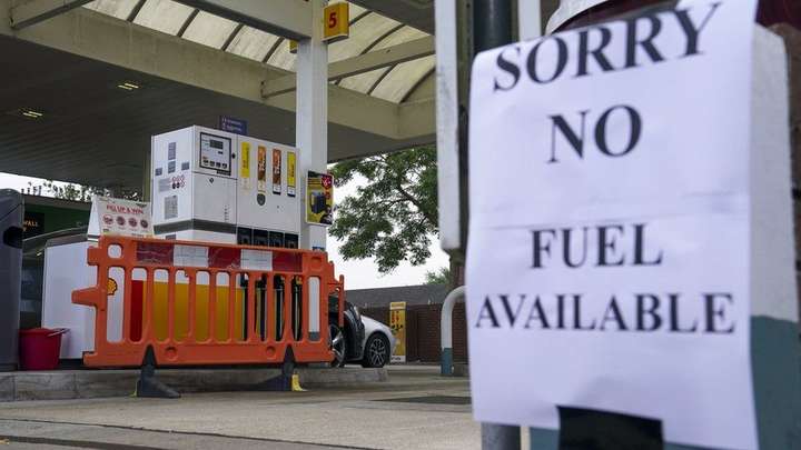 У Британії призупинять антимонопольний закон, щоб забезпечити країну бензином