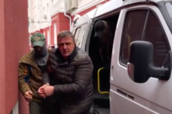 Затриманий окупантами в Криму журналіст у листі розповів, що страшніше за тортури електричним струмом
